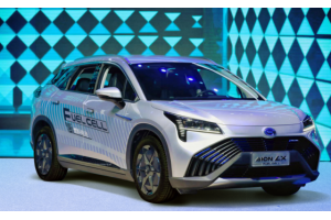 广汽科技日：首款氢燃料电池车亮相，续航650km